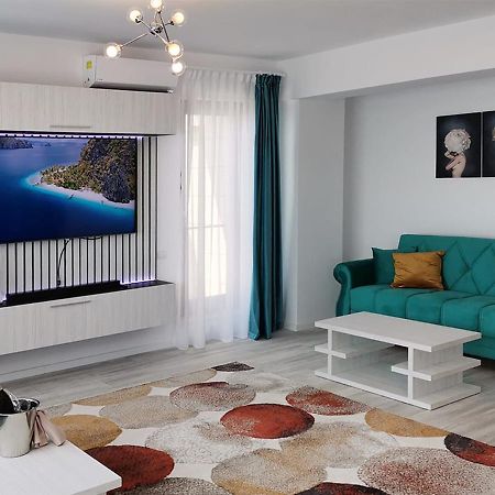 Ada Luxury Apartments 57 Mamaia Exterior photo