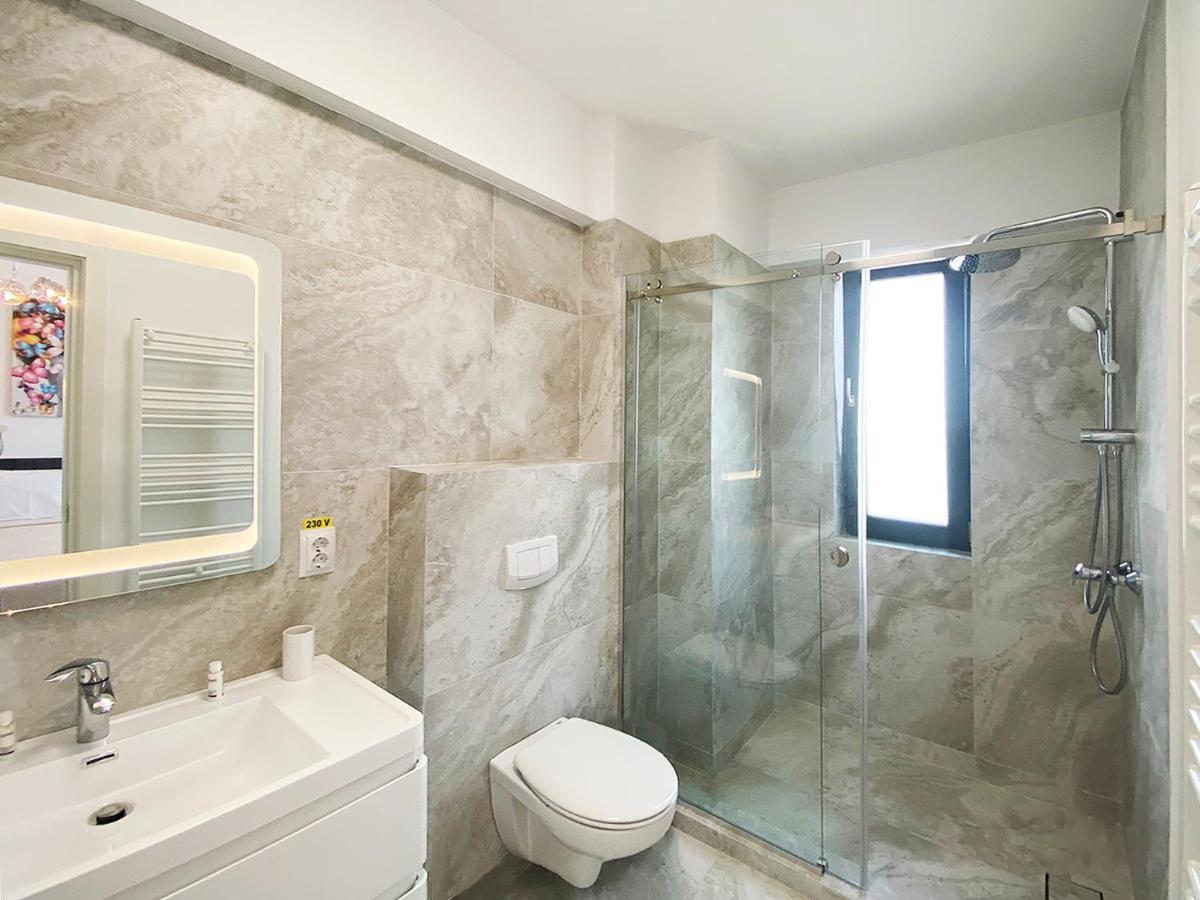 Ada Luxury Apartments 57 Mamaia Exterior photo