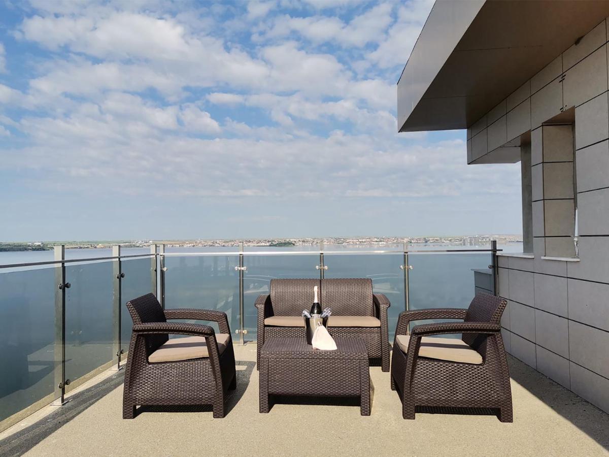 Ada Luxury Apartments 57 Mamaia Exterior photo